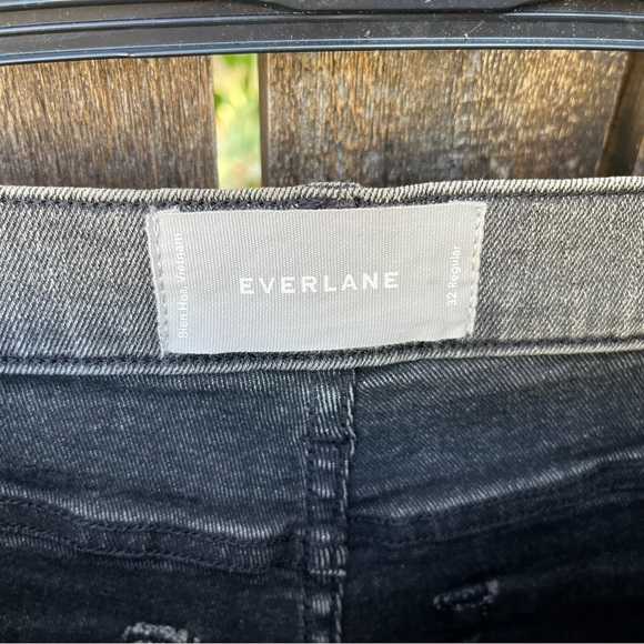 Everlane Wm’s High Rise Cigarette Buttonfly Jean In Washed Black NWT Sz 32 - Picture 2 of 14